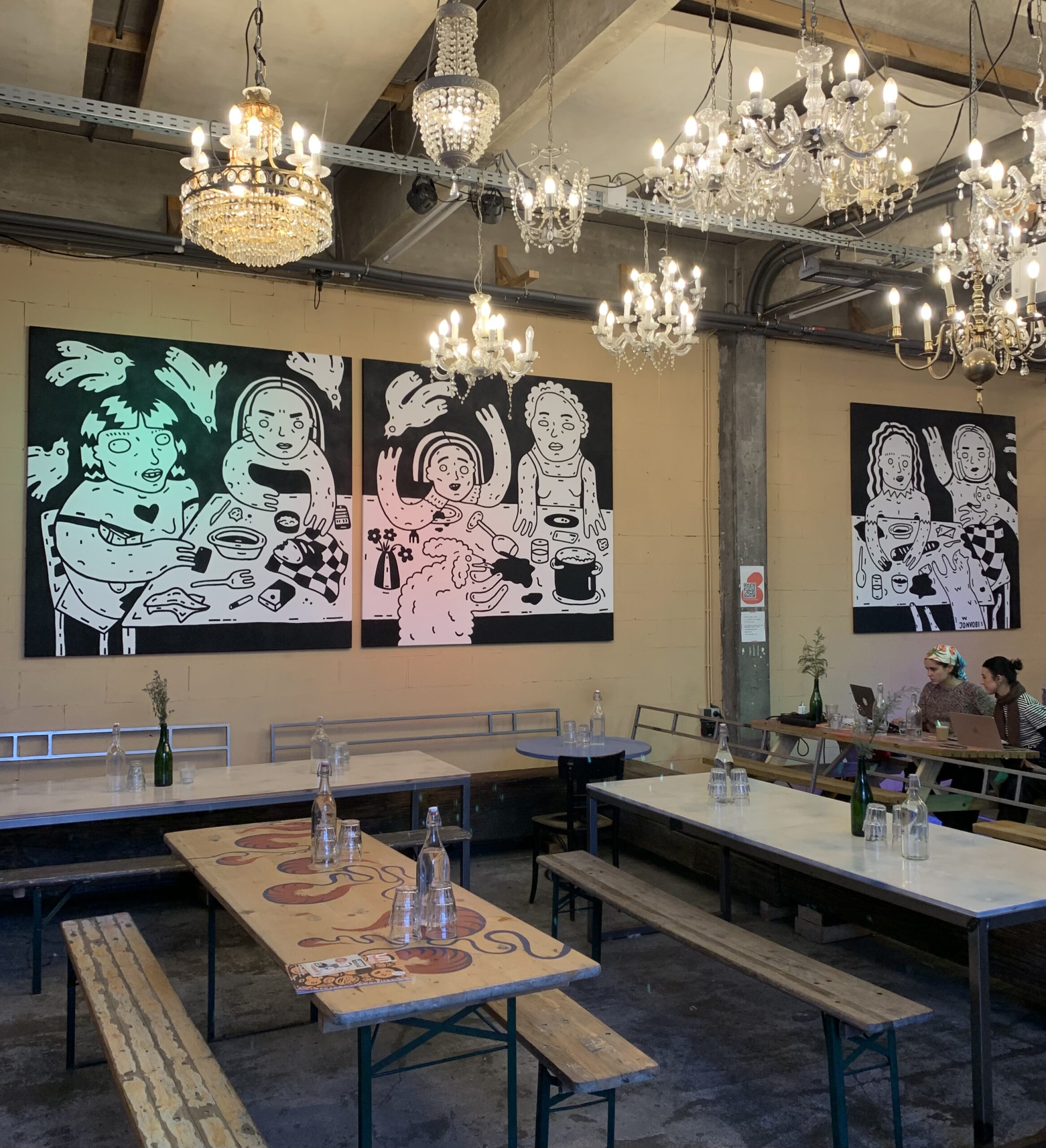 at the table, de sering, amsterdam